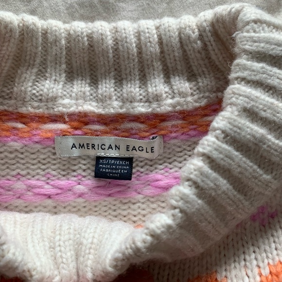 American Eagle sweater - Picture 2 of 2